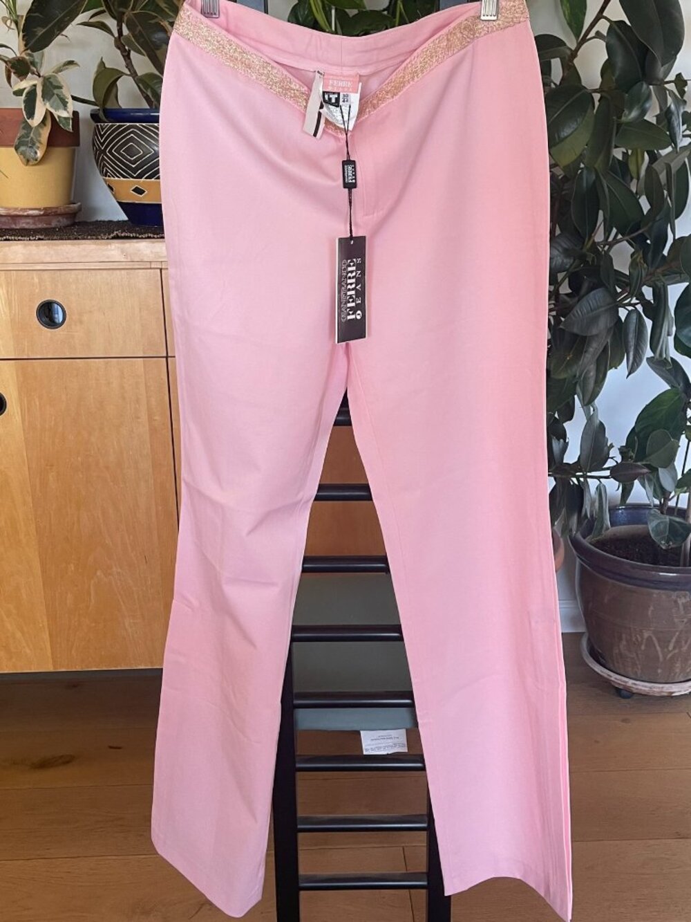 Gianfranco Ferré Jeans low-rise flare pants in baby pink — never worn, original